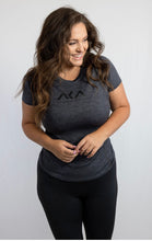 Load image into Gallery viewer, BASIC T-SHIRT