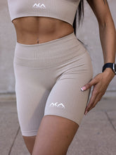 Load image into Gallery viewer, VELVET CYCLING SHORT
