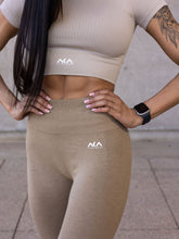 Load image into Gallery viewer, FIT RUCHED LEGGING
